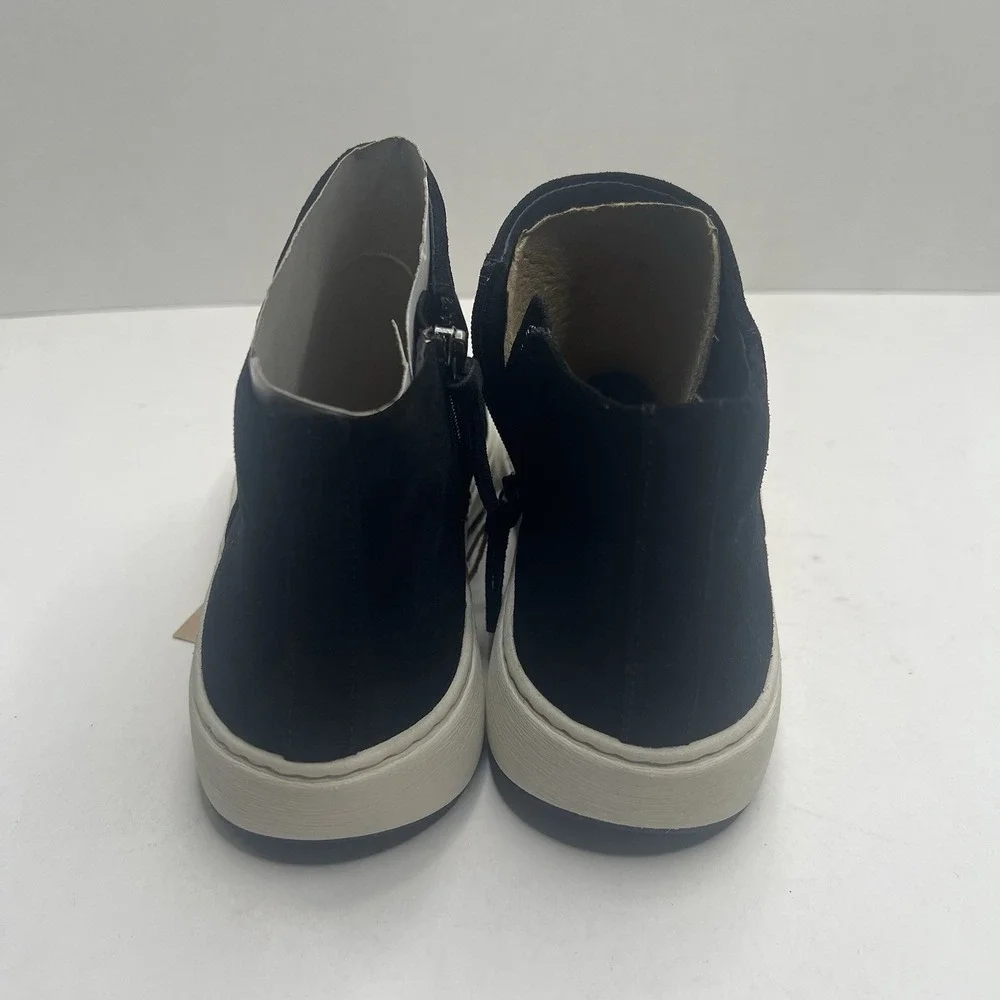 Sofft Waydell Aqua Women’s 10 M Black Waterproof Suede Sneaker Booties NIB